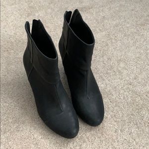 Vince Camuto Boots